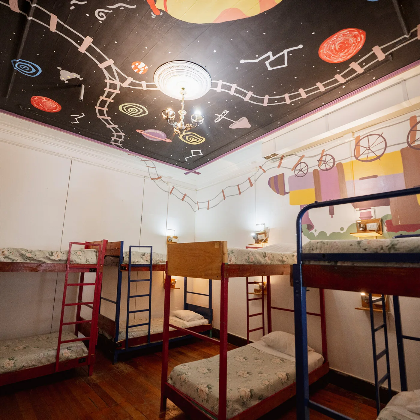 Dormitorio Multicolor — imagen 1